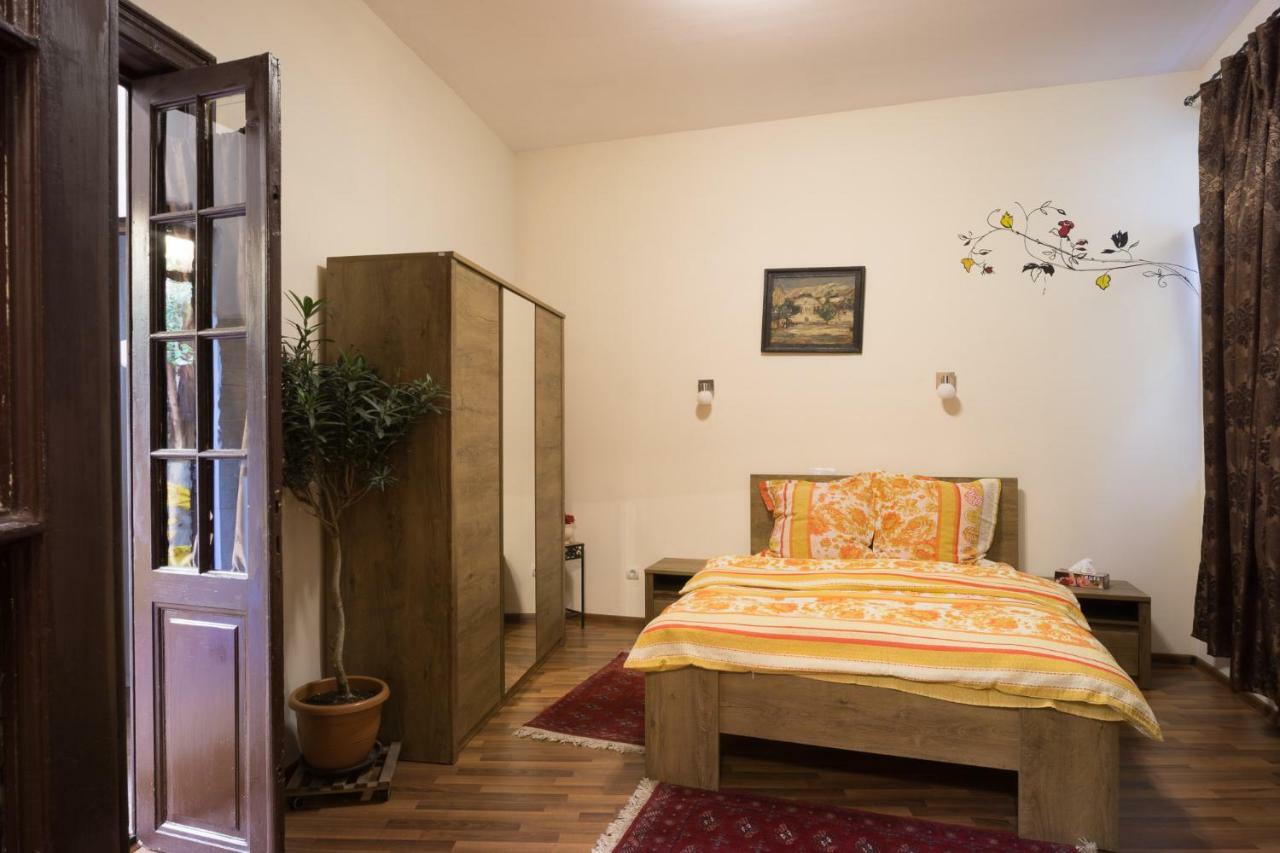Motor House Unirii Hotel Bucureşti Ngoại thất bức ảnh